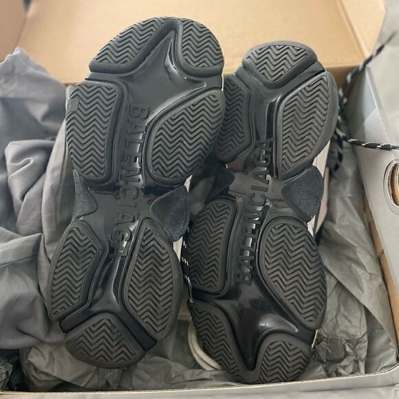 🔥🔥🔥🔥💯Authentic Balenciaga Triple S SZ 39 (9) - Picture 9 of 9